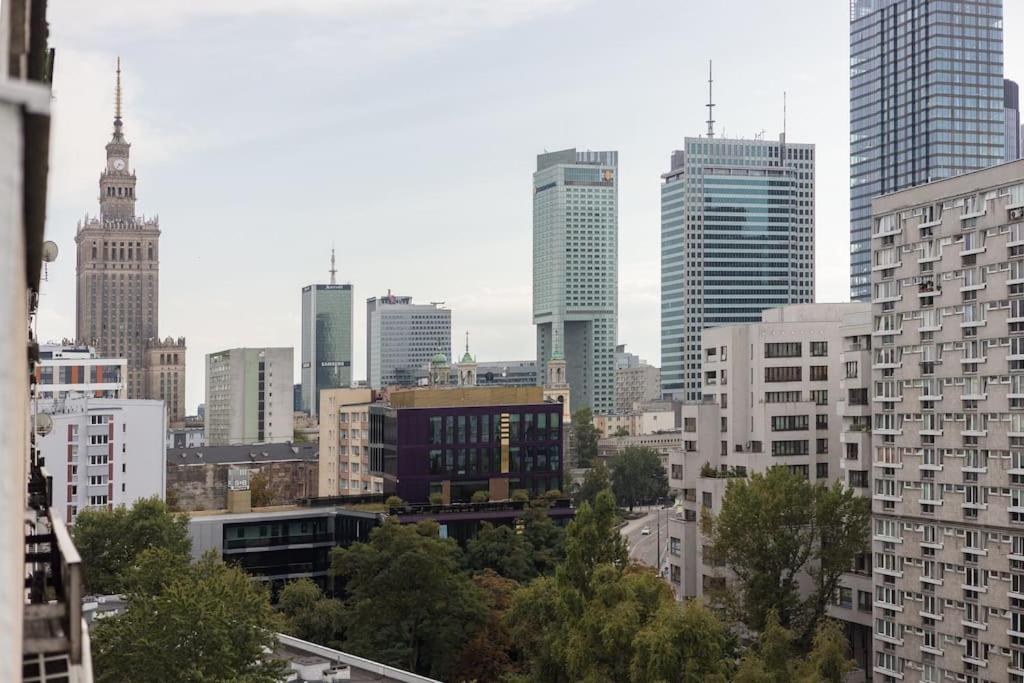 Specious City Center Studio With Park View Warsaw Exterior photo
